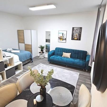 Affordable Suite In Vienna'S Hotpoint Exterior photo
